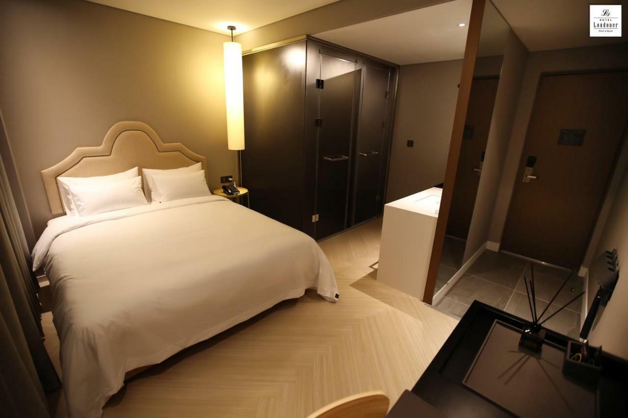 Londoner Hotel Gwangan Busan Exteriör bild